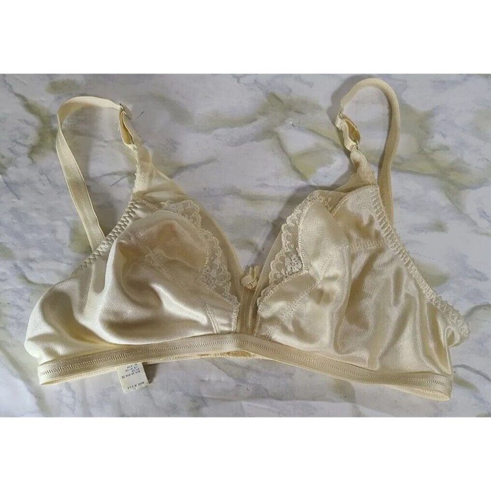 Vintage Warner's Bra Unlined Wireless Ivory Size 32C Nylon Style #1263